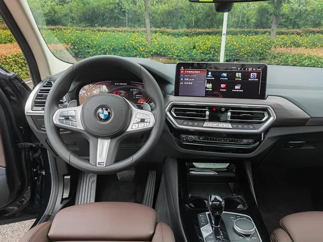 BMW X3 2023 xDrive30i Líder M Traje de noche Yao exterior foto 7 BMW X3 2023 xDrive30i Líder M Traje de noche Yao exterior foto 7