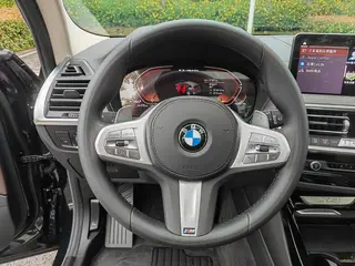 BMW X3 2023 xDrive30i Líder M Traje de noche Yao interior foto 8 BMW X3 2023 xDrive30i Líder M Traje de noche Yao interior foto 8
