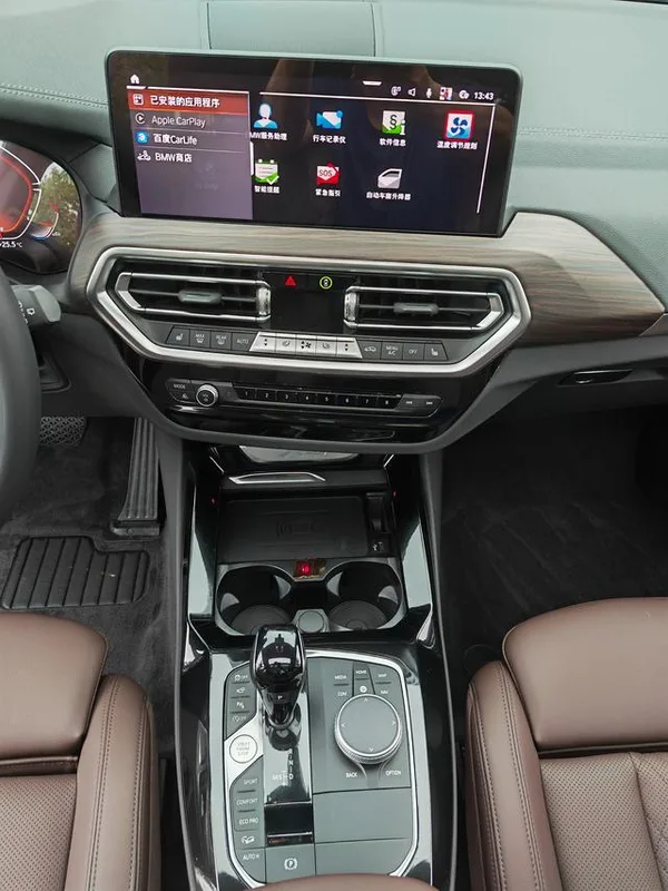 BMW X3 2023 xDrive30i Líder M Traje de noche Yao interior foto 9 BMW X3 2023 xDrive30i Líder M Traje de noche Yao interior foto 9