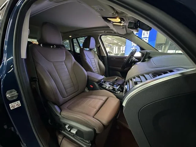 BMW X3 2021 Restyling xDrive28i M Sports suit interior photo 19
