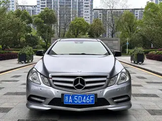 Mercedes-Benz E-Class (Imported) 2012 E 200 CGI Coupe extérieur photo 3