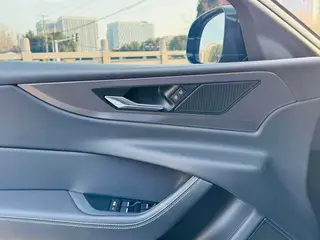 Jaguar XEL 2023 2.0T 250PS R-DYNAMIC S Предприимчивое спортивное издание интерьер фото 15