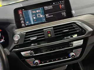 BMW X3 2021 xDrive28i M Спортивный костюм интерьер фото 13