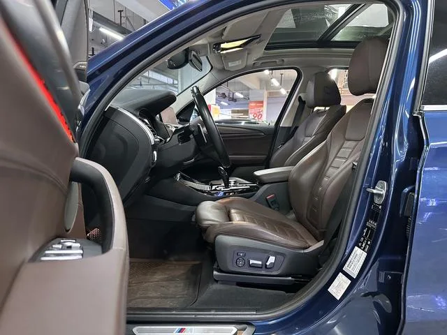 BMW X3 2021 xDrive28i M Спортивный костюм интерьер фото 20