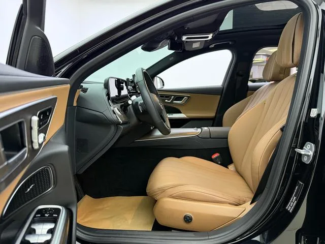 Mercedes-Benz E-Class 2024 Restyling E 300 L Fashionable Passenger car exterior photo 5 Mercedes-Benz E-Class 2024 Restyling E 300 L Fashionable Passenger car exterior photo 5