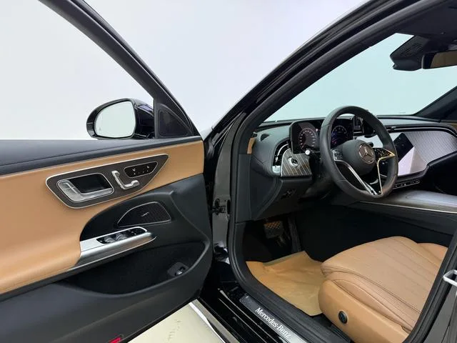 Mercedes-Benz E-Class 2024 Restyling E 300 L Fashionable Passenger car exterior photo 6 Mercedes-Benz E-Class 2024 Restyling E 300 L Fashionable Passenger car exterior photo 6
