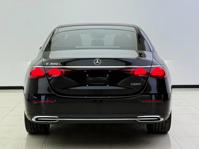 Mercedes-Benz E-Class 2024 Restyling E 300 L Fashionable Passenger car interior photo 14 Mercedes-Benz E-Class 2024 Restyling E 300 L Fashionable Passenger car interior photo 14