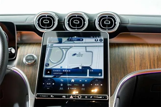 Mercedes-Benz GLC 2024 GLC 300 L 4MATIC Dinámico 5 Asiento interior foto 14 Mercedes-Benz GLC 2024 GLC 300 L 4MATIC Dinámico 5 Asiento interior foto 14