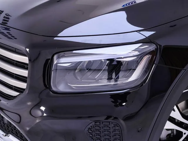 Mercedes-Benz GLB 2025 GLB 220 Type dynamique extérieur photo 5 Mercedes-Benz GLB 2025 GLB 220 Type dynamique extérieur photo 5