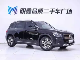 Mercedes-Benz GLB 2025 GLB 220 Type dynamique extérieur photo 6 Mercedes-Benz GLB 2025 GLB 220 Type dynamique extérieur photo 6