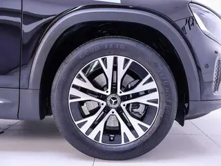 Mercedes-Benz GLB 2025 GLB 220 Type dynamique extérieur photo 7 Mercedes-Benz GLB 2025 GLB 220 Type dynamique extérieur photo 7