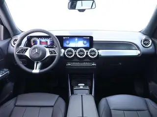 Mercedes-Benz GLB 2025 GLB 220 Type dynamique intérieur photo 14 Mercedes-Benz GLB 2025 GLB 220 Type dynamique intérieur photo 14