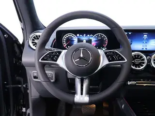 Mercedes-Benz GLB 2025 GLB 220 Type dynamique intérieur photo 17 Mercedes-Benz GLB 2025 GLB 220 Type dynamique intérieur photo 17