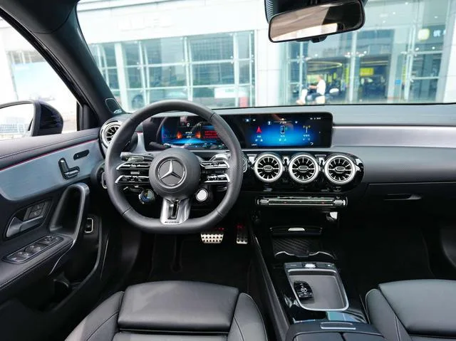 Mercedes-Benz A-Class AMG 2025 AMG A 35 L 4MATIC interior photo 8 Mercedes-Benz A-Class AMG 2025 AMG A 35 L 4MATIC interior photo 8