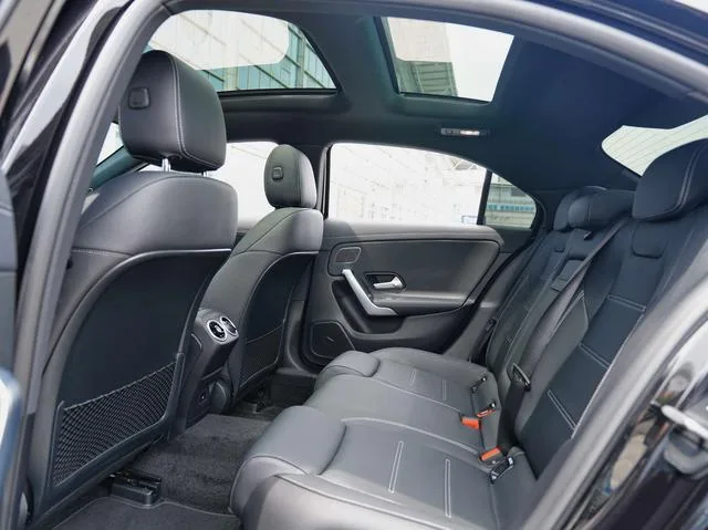 Mercedes-Benz A-Class AMG 2025 AMG A 35 L 4MATIC interior photo 13 Mercedes-Benz A-Class AMG 2025 AMG A 35 L 4MATIC interior photo 13