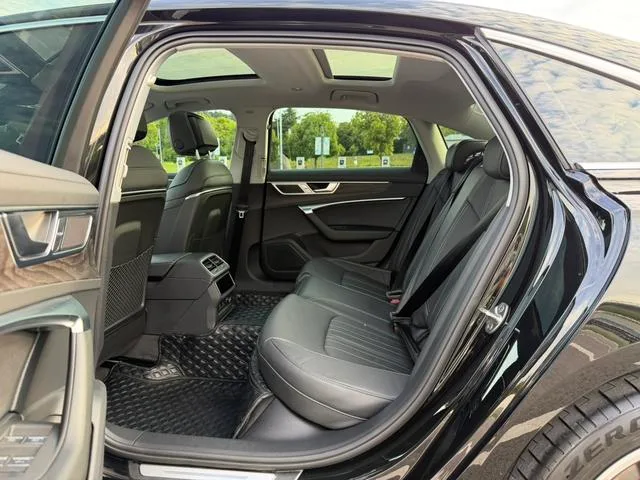 Audi A6L 2023 45 TFSI quattro Elegante y elegante interior foto 19