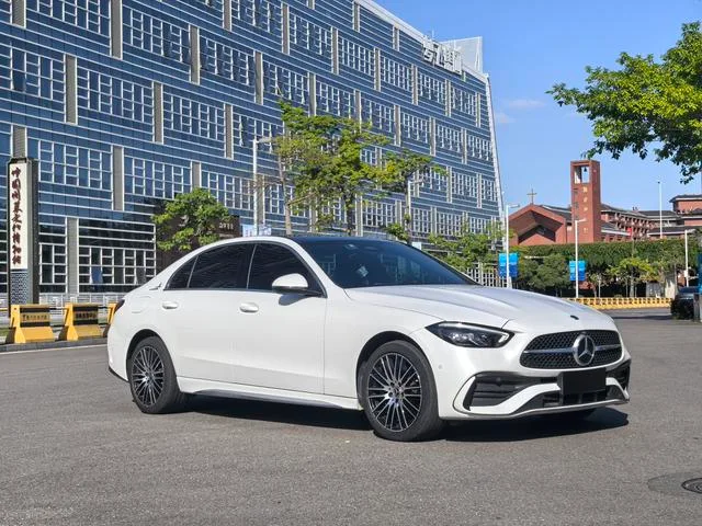 Mercedes-Benz C-Class 2024 C 260 L Sports version exterior photo 3 Mercedes-Benz C-Class 2024 C 260 L Sports version exterior photo 3