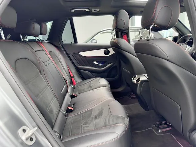 Mercedes-Benz GLC AMG 2022 AMG GLC 43 4MATIC interior foto 10 Mercedes-Benz GLC AMG 2022 AMG GLC 43 4MATIC interior foto 10