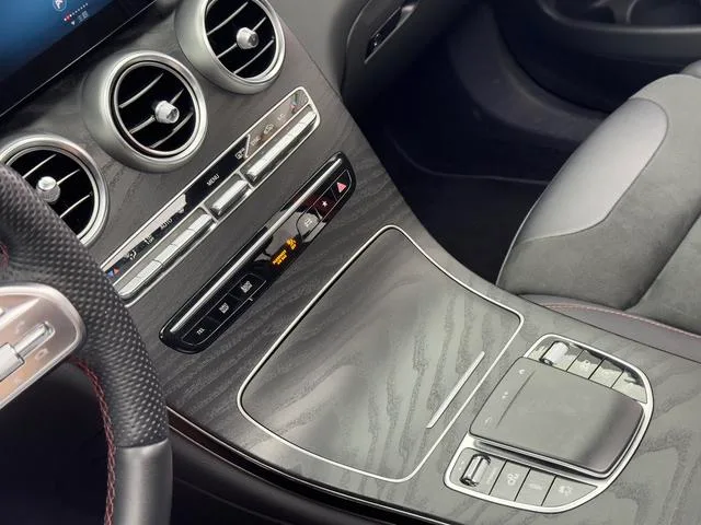 Mercedes-Benz GLC AMG 2022 AMG GLC 43 4MATIC interior foto 15 Mercedes-Benz GLC AMG 2022 AMG GLC 43 4MATIC interior foto 15