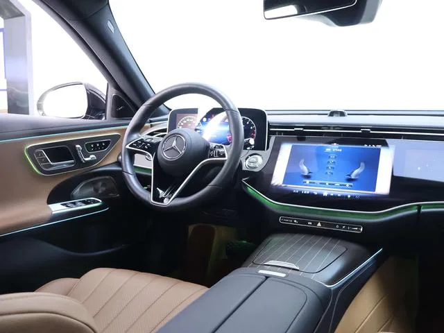 Mercedes-Benz E-Class 2024 E 300 L Luxury type Passenger car interior photo 15 Mercedes-Benz E-Class 2024 E 300 L Luxury type Passenger car interior photo 15