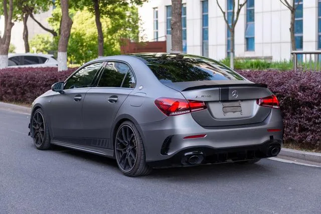 Mercedes-Benz A-Class AMG 2023 AMG A 35 L 4MATIC interior foto 7 Mercedes-Benz A-Class AMG 2023 AMG A 35 L 4MATIC interior foto 7