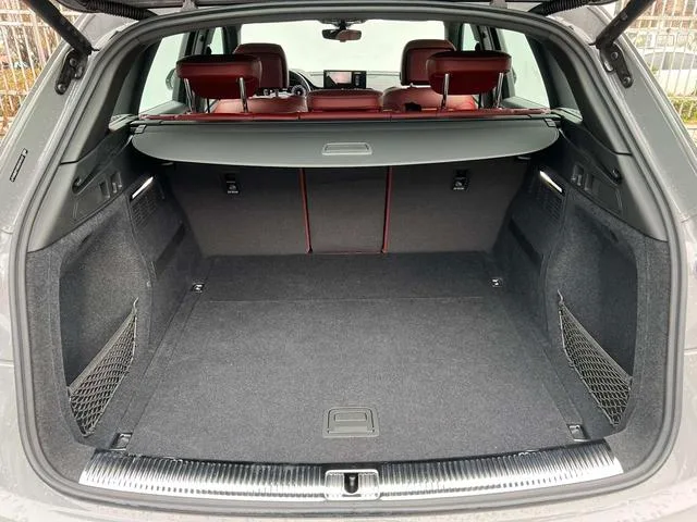 Audi Q5L 2024 40TFSI Deluxe Dynamic interior photo 8 Audi Q5L 2024 40TFSI Deluxe Dynamic interior photo 8