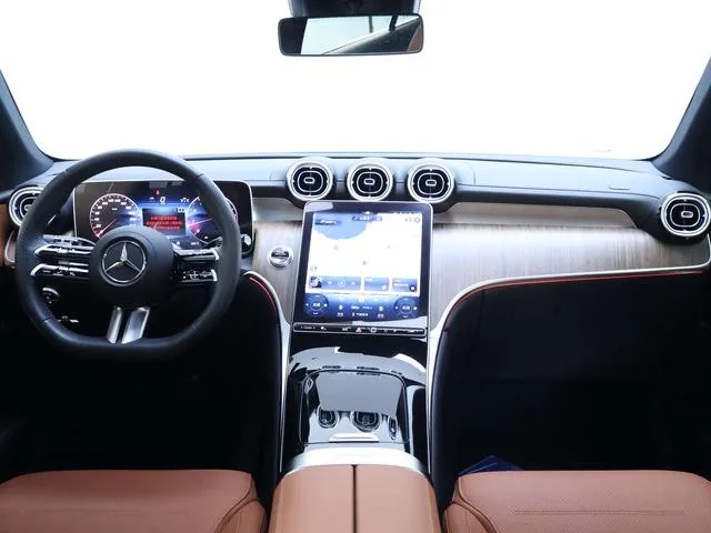 Mercedes-Benz GLC 2024 GLC 300 L 4MATIC Dynamic 5 seat interior photo 14 Mercedes-Benz GLC 2024 GLC 300 L 4MATIC Dynamic 5 seat interior photo 14