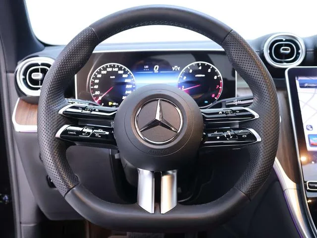 Mercedes-Benz GLC 2024 GLC 300 L 4MATIC Dynamic 5 seat interior photo 17 Mercedes-Benz GLC 2024 GLC 300 L 4MATIC Dynamic 5 seat interior photo 17