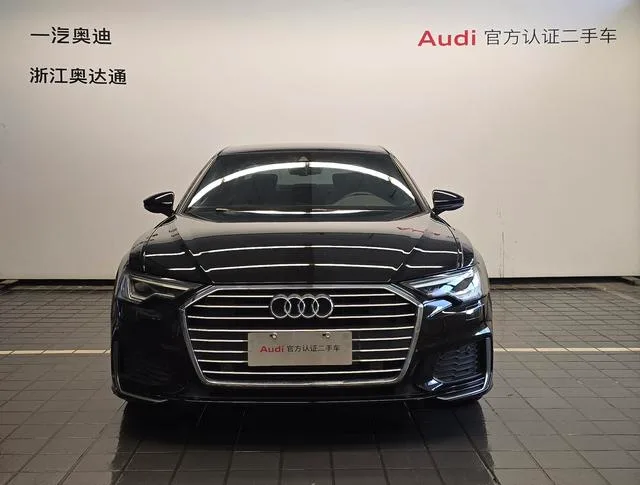 Audi A6L 2022 40 TFSI Deluxe Dynamic exterior photo 4 Audi A6L 2022 40 TFSI Deluxe Dynamic exterior photo 4