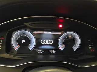 Audi A6L 2022 40 TFSI Deluxe Dynamic interior photo 13 Audi A6L 2022 40 TFSI Deluxe Dynamic interior photo 13