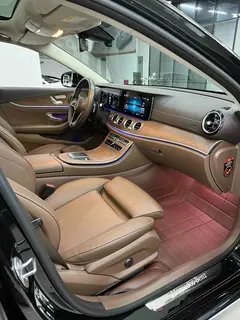 Mercedes-Benz E-Class 2022 Reforma E 300 L Estilo de moda Coche interior foto 12 Mercedes-Benz E-Class 2022 Reforma E 300 L Estilo de moda Coche interior foto 12