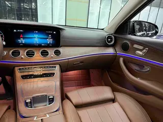 Mercedes-Benz E-Class 2022 Reforma E 300 L Estilo de moda Coche interior foto 17 Mercedes-Benz E-Class 2022 Reforma E 300 L Estilo de moda Coche interior foto 17