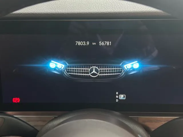 Mercedes-Benz E-Class 2022 Reforma E 300 L Estilo de moda Coche interior foto 19 Mercedes-Benz E-Class 2022 Reforma E 300 L Estilo de moda Coche interior foto 19