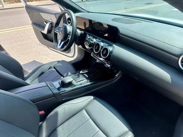 Mercedes-Benz A-Class 2022 Restyling A 180 L sports car interior photo 9 Mercedes-Benz A-Class 2022 Restyling A 180 L sports car interior photo 9
