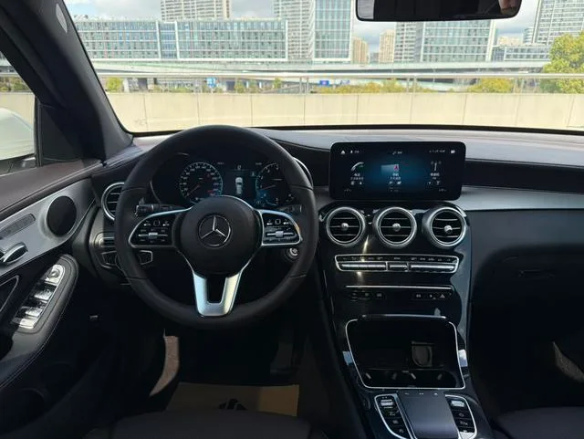 Mercedes-Benz GLC 2022 Reforma GLC 260 L 4MATIC Dinámico exterior foto 6 Mercedes-Benz GLC 2022 Reforma GLC 260 L 4MATIC Dinámico exterior foto 6