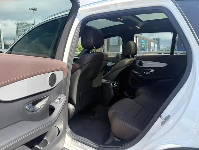Mercedes-Benz GLC 2022 Reforma GLC 260 L 4MATIC Dinámico interior foto 12 Mercedes-Benz GLC 2022 Reforma GLC 260 L 4MATIC Dinámico interior foto 12