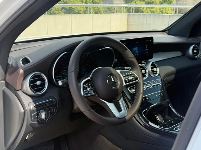 Mercedes-Benz GLC 2022 Reforma GLC 260 L 4MATIC Dinámico interior foto 14 Mercedes-Benz GLC 2022 Reforma GLC 260 L 4MATIC Dinámico interior foto 14