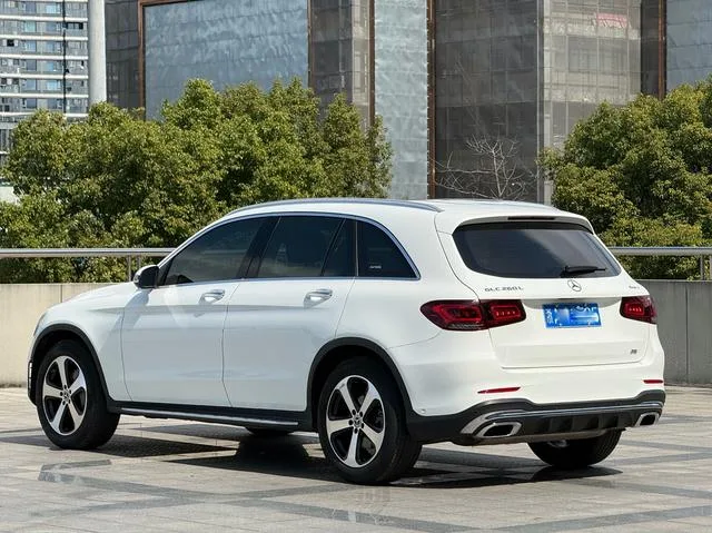 Mercedes-Benz GLC 2022 Reforma GLC 260 L 4MATIC Dinámico interior foto 16 Mercedes-Benz GLC 2022 Reforma GLC 260 L 4MATIC Dinámico interior foto 16