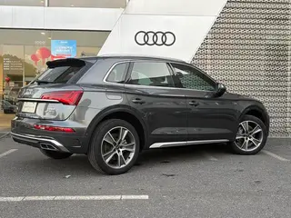 Audi Q5L 2023 45T Deluxe Dynamic exterior photo 4