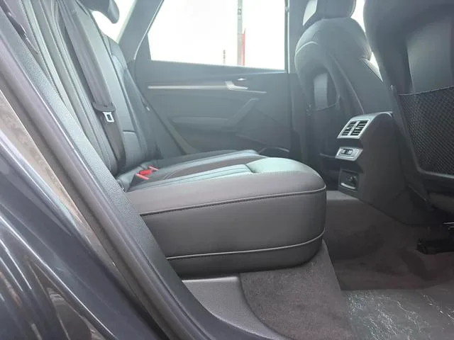 Audi Q5L 2023 45T Deluxe Dynamic interior photo 11