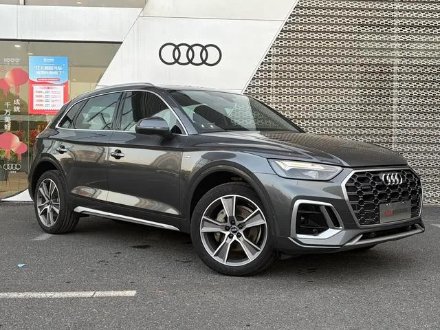 Audi Q5L 2023 45T Deluxe Dynamic interior photo 17