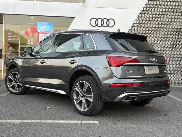 Audi Q5L 2023 45T Deluxe Dynamic interior photo 19