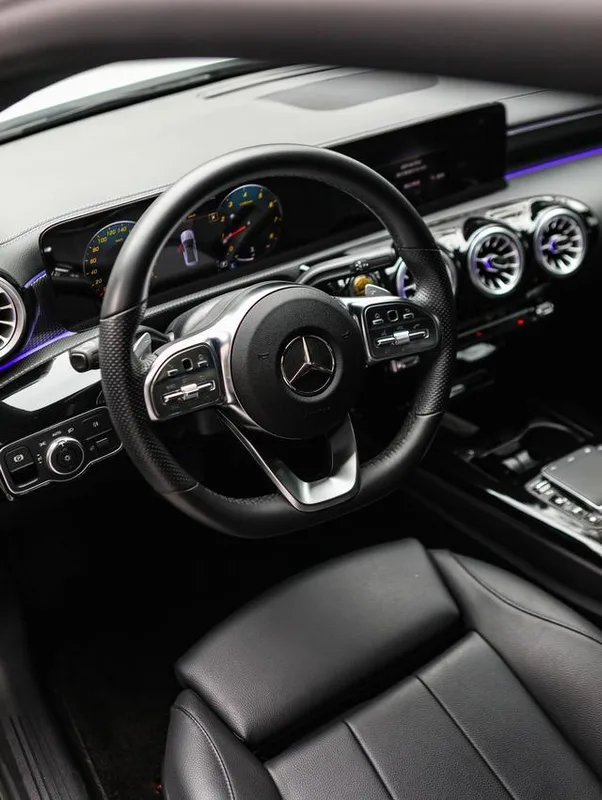 Mercedes-Benz A-Class 2022 Restyling A 200 L Sport Sedan Fashion Edition interior photo 9 Mercedes-Benz A-Class 2022 Restyling A 200 L Sport Sedan Fashion Edition interior photo 9