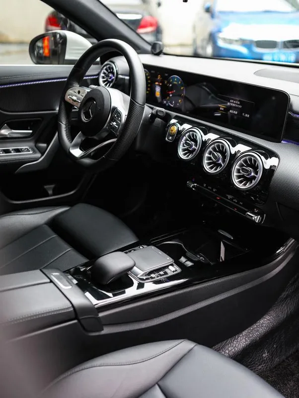 Mercedes-Benz A-Class 2022 Restyling A 200 L Sport Sedan Fashion Edition interior photo 13 Mercedes-Benz A-Class 2022 Restyling A 200 L Sport Sedan Fashion Edition interior photo 13