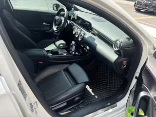 Mercedes-Benz A-Class 2022 Restyling A 200 L Sport Sedan Fashion Edition interior photo 7 Mercedes-Benz A-Class 2022 Restyling A 200 L Sport Sedan Fashion Edition interior photo 7