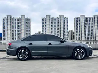 Audi A4L 2022 40 TFSI Deluxe Dynamic exterior photo 5 Audi A4L 2022 40 TFSI Deluxe Dynamic exterior photo 5