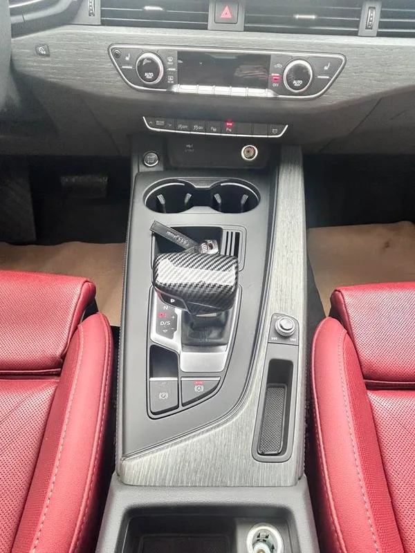 Audi A4L 2022 40 TFSI Deluxe Dynamic interior photo 15 Audi A4L 2022 40 TFSI Deluxe Dynamic interior photo 15