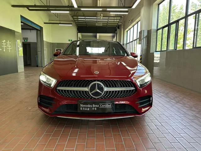 Mercedes-Benz A-Class 2023 A 200 L Sport Sedan Fashion Edition exterior photo 3 Mercedes-Benz A-Class 2023 A 200 L Sport Sedan Fashion Edition exterior photo 3
