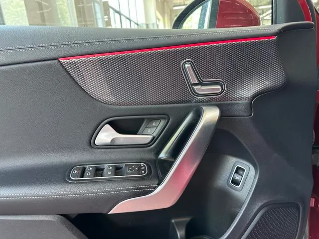 Mercedes-Benz A-Class 2023 A 200 L Sport Sedan Fashion Edition interior photo 13 Mercedes-Benz A-Class 2023 A 200 L Sport Sedan Fashion Edition interior photo 13