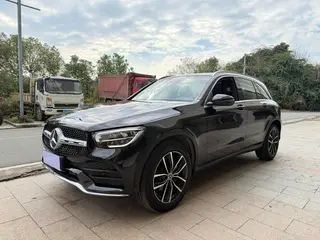 Mercedes-Benz GLC 2021 GLC 260 L 4MATIC Luxury type exterior photo 1 Mercedes-Benz GLC 2021 GLC 260 L 4MATIC Luxury type exterior photo 1